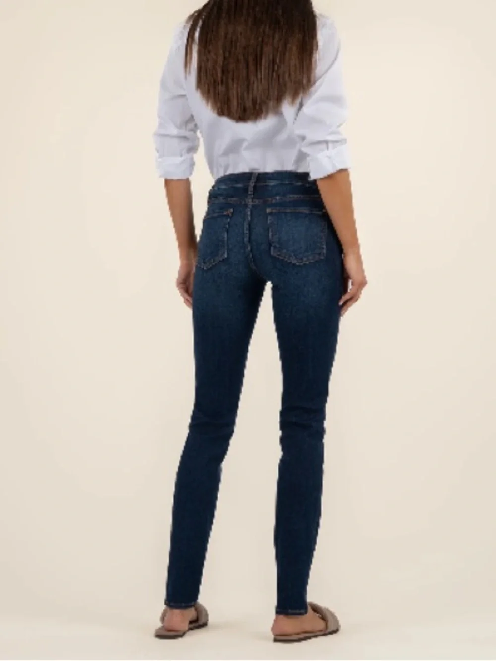 Kut from the Kloth Diana Mid Rise Relaxed Fit Skinny - Picture 3 of 12